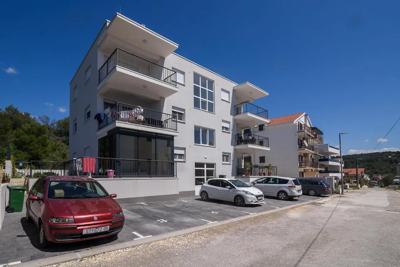 Apartman Tommy Trogir 0*,